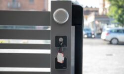 Neroni automazioni e sicurezza portoni basculanti e sezionali, porte automatiche per azienda, sistemi di sicurezza, domotica, atuomatizzazione cancelli-31